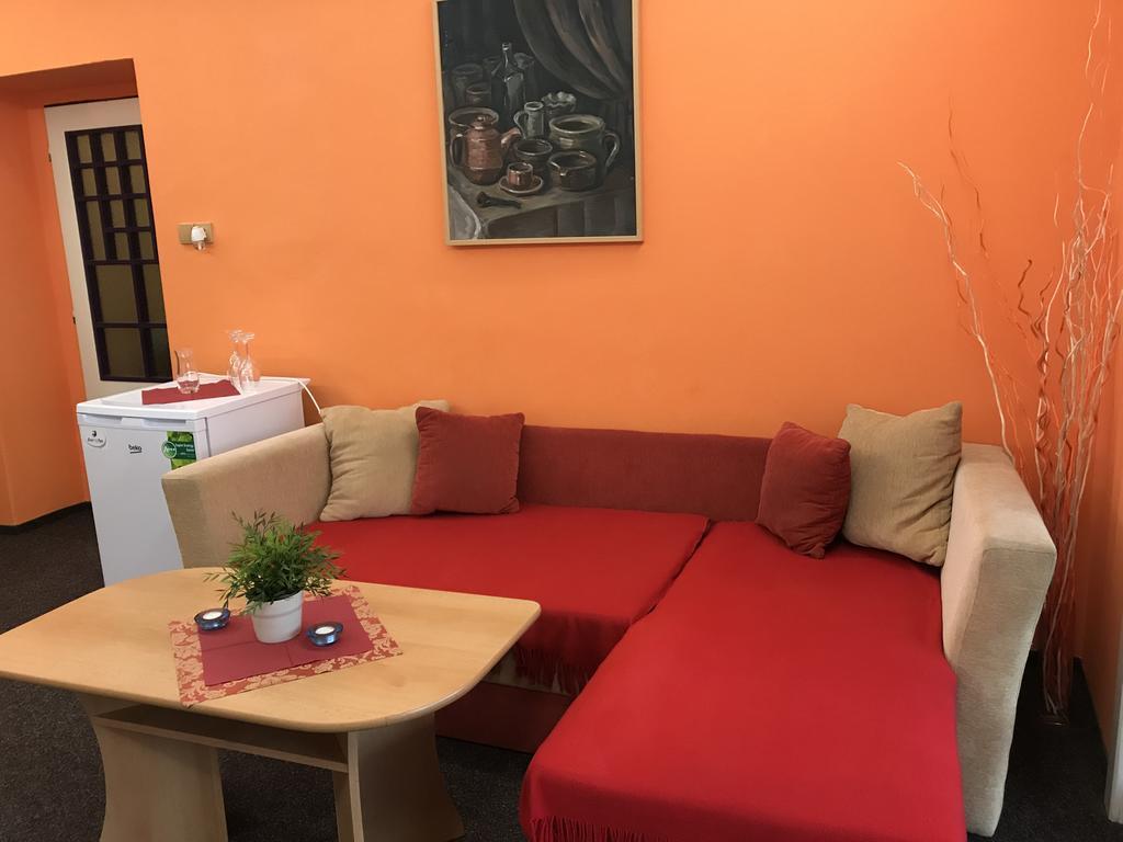 Hotel Bohemia Jičín Екстериор снимка