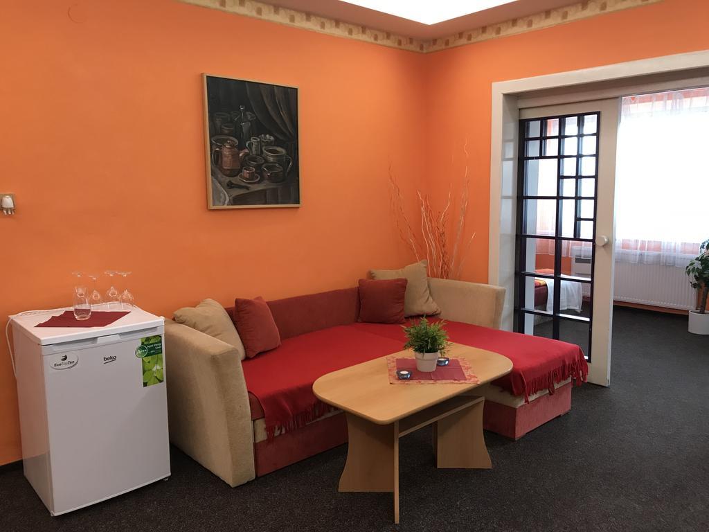 Hotel Bohemia Jičín Екстериор снимка