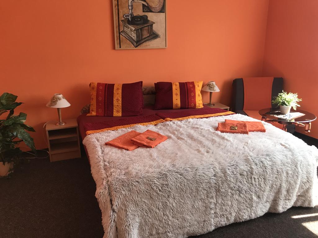 Hotel Bohemia Jičín Екстериор снимка